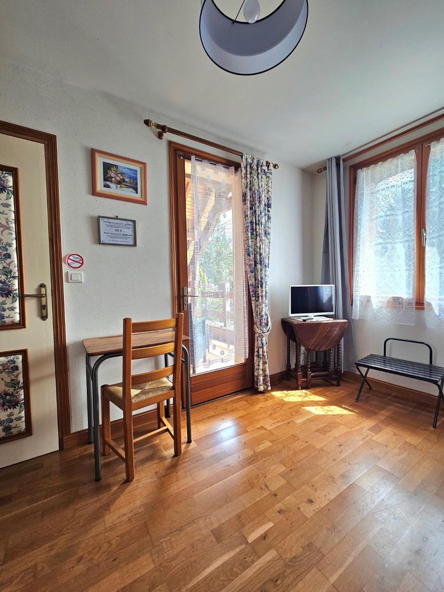 Chambres D'Hotes Chez Renee Le Charmel Ngoại thất bức ảnh